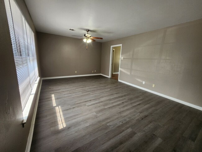 Building Photo - 436 Gardenia Ave