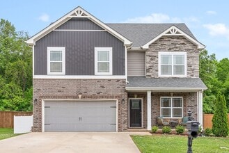 Building Photo - 1607 Ellie Piper Cir