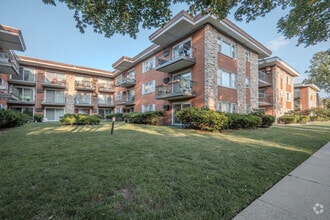 Building Photo - 4225 N Keystone Ave