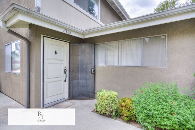 Foto del edificio - 2 Bed | 1 Bath Condo in the Desirable Villa La Verne Community