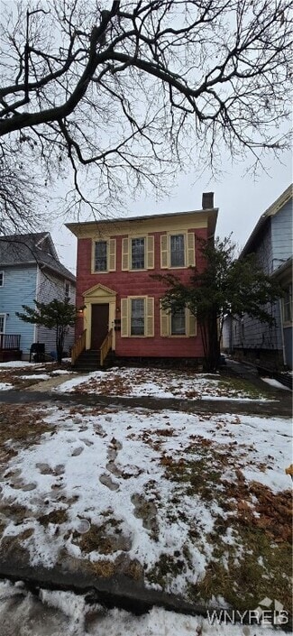 Building Photo - 627 4th St