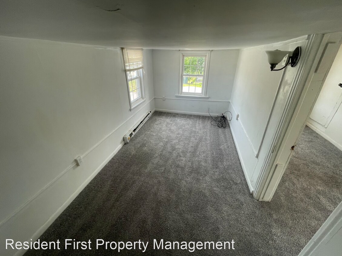 Foto del edificio - 3 br, 1 bath House - 256 Wayne Ave
