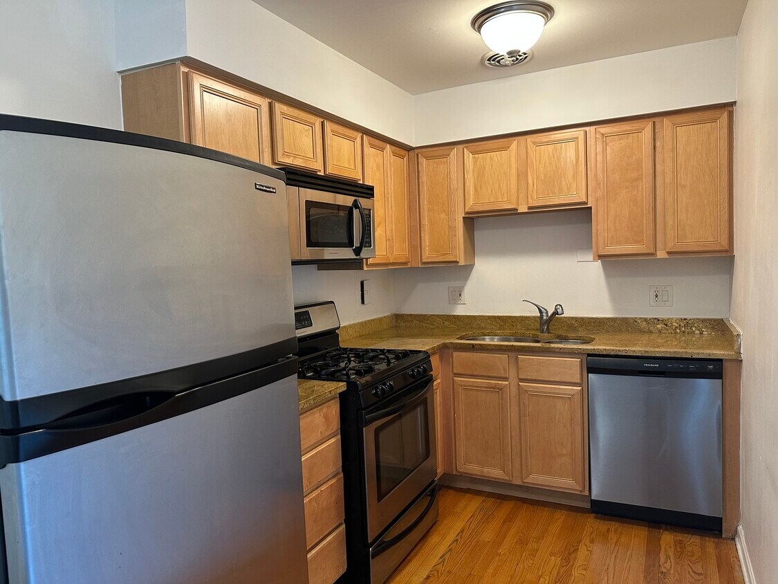 Foto del edificio - 1415 W Lunt Ave