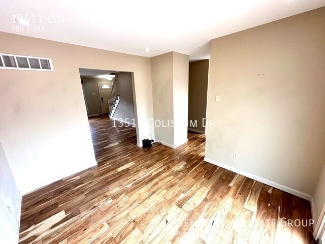 Building Photo - 13511 Coliseum Dr