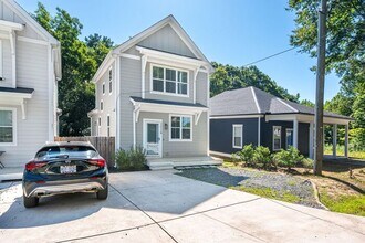 Building Photo - 303 Truce St