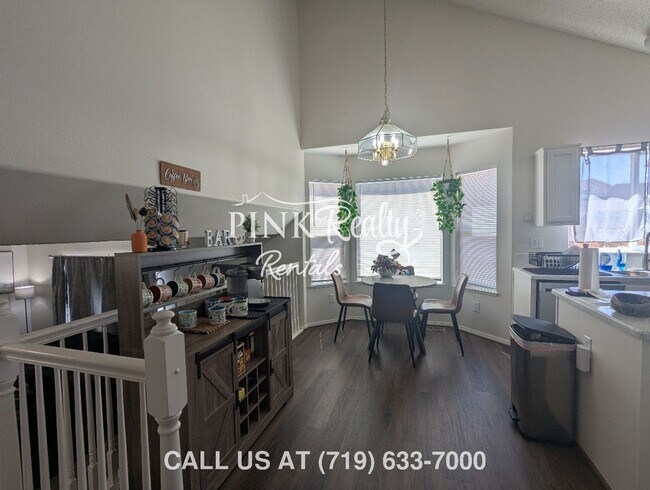 Foto del edificio - 955 Lords Hill Dr