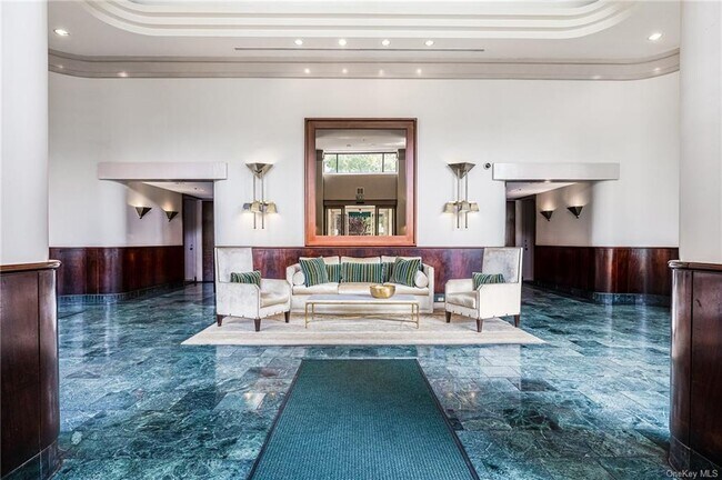 Foto del edificio - 35 N Chatsworth Ave