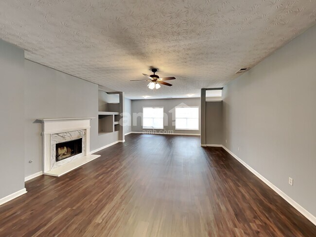 Foto del edificio - 3208 Milstead Walk Way