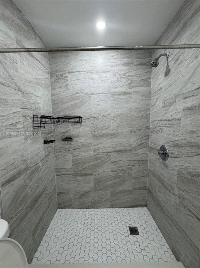 Foto del edificio - 6304 Buchanan St