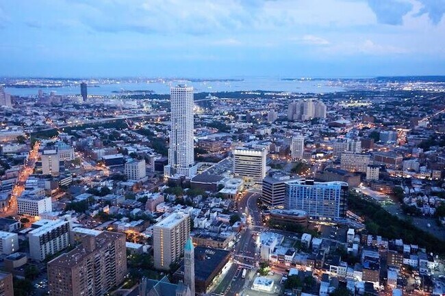 Foto del edificio - 243A Summit Ave