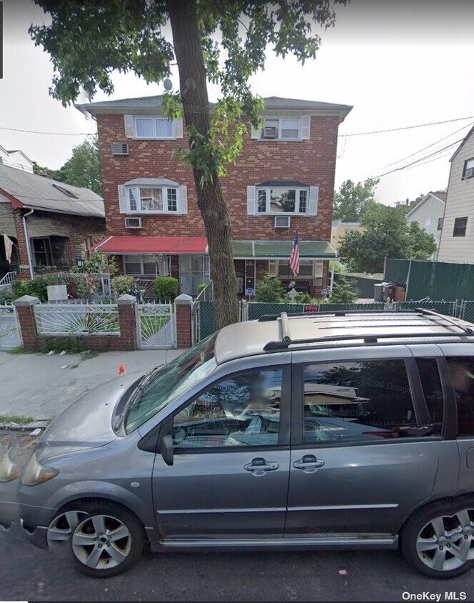 Primary Photo - 347 Quincy Ave
