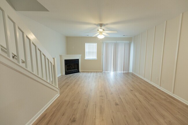 Building Photo - 306 Snowy Owl Ct