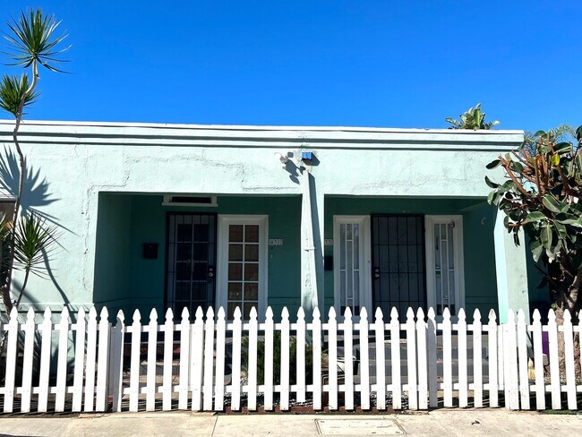 Foto del edificio - Retro Style Two Bedroom, Centrally Located