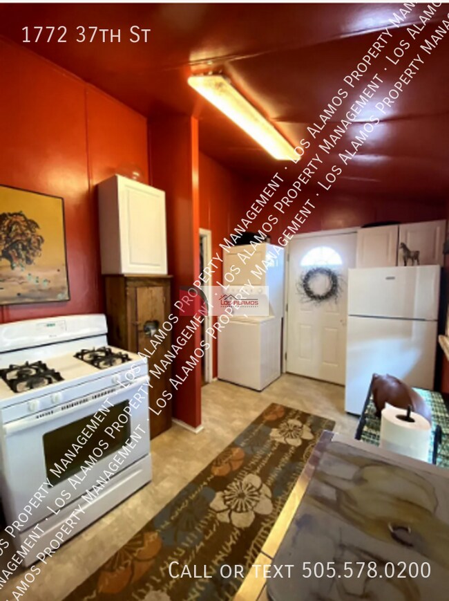 Foto del edificio - 1772 37th St
