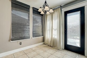 Building Photo - 3005 Wood Hollow Dr