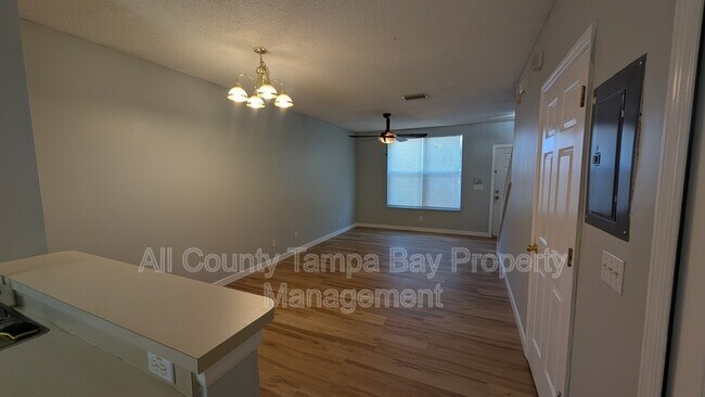 Foto del edificio - 6267 Osprey Lake Cir