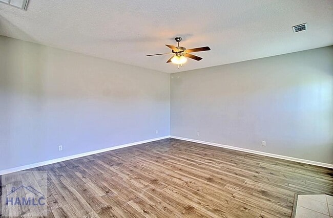 Foto del edificio - 7 Upland Ct