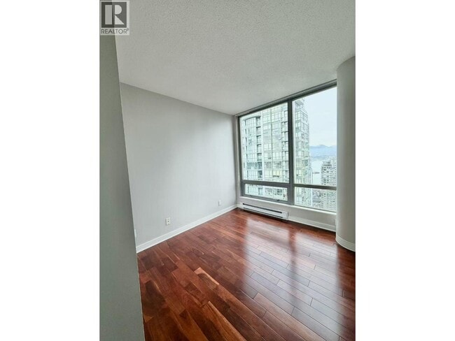 Photo du bâtiment - 1200 W Georgia St