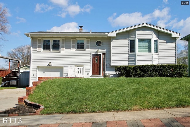 4 Bedroom / 3 Bath Home off of 72nd and Gr... - 4 Bedroom / 3 Bath Home off of 72nd and Gr...