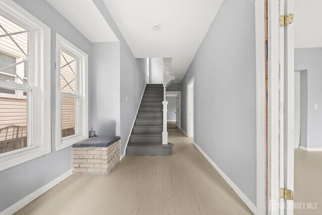 Foto del edificio - 704-706-706 Park Ave