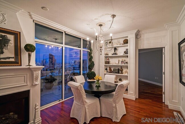 Foto del edificio - 700 W Harbor Dr