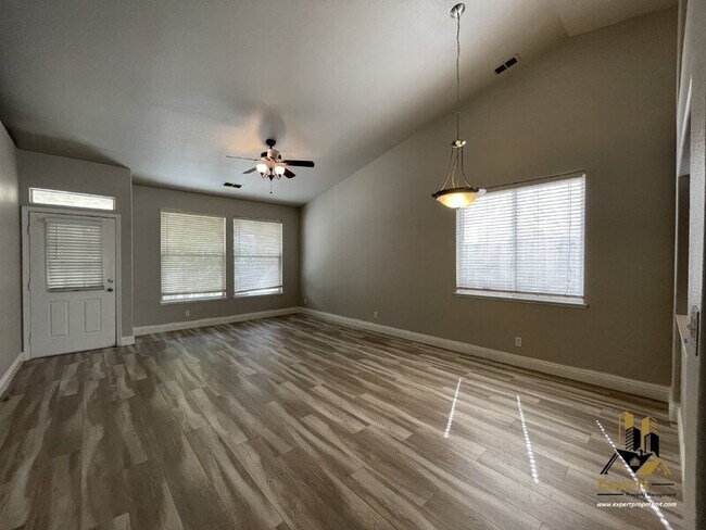 Building Photo - 4821 Hidden Meadow Way