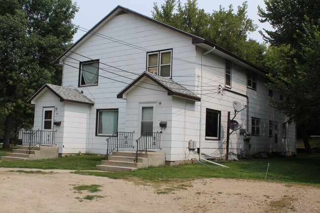 Front - 316 1st St NW