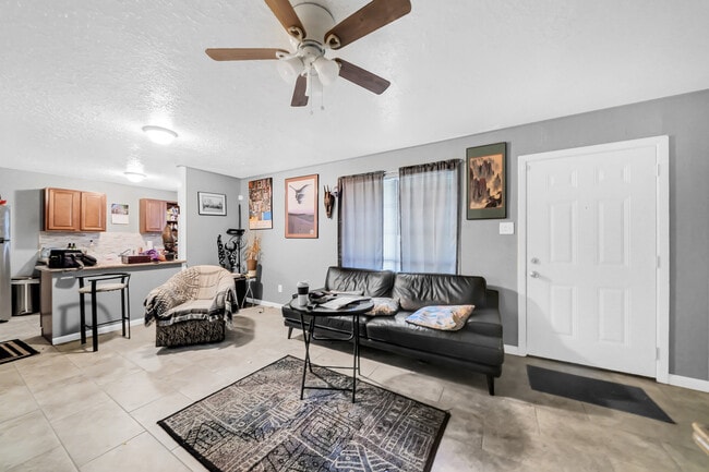 Foto del edificio - 3316 N Macgregor Way