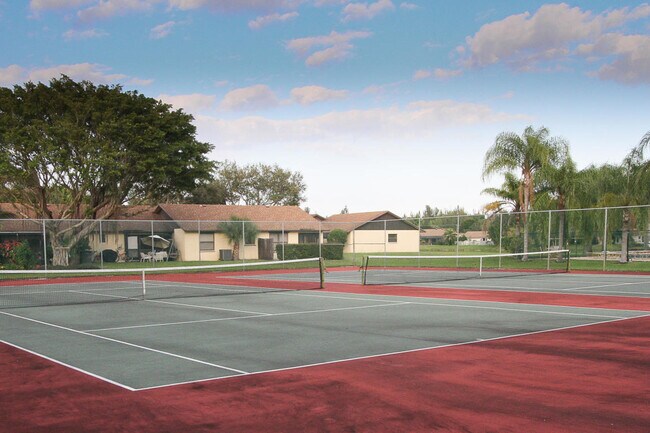 68 Vía De Casas Norte Unit 68, Boynton Beach, FL 33426