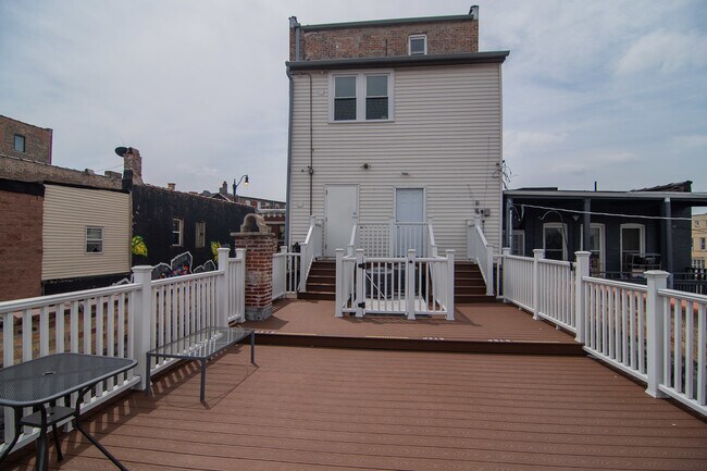 Foto del edificio - 1418 W 18th St