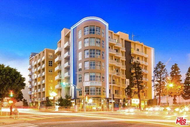 Foto del edificio - 1249 S Grand Ave