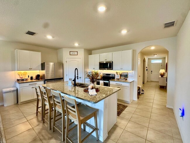 Building Photo - Now Available in Newest Up-and-Coming Neighborhood of Groveland