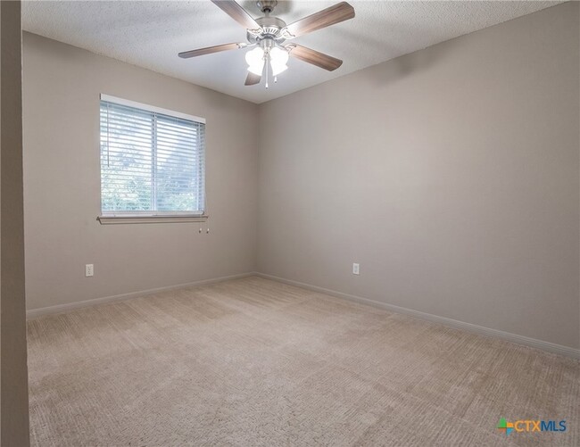 Building Photo - 924 Northern Dancer Dr