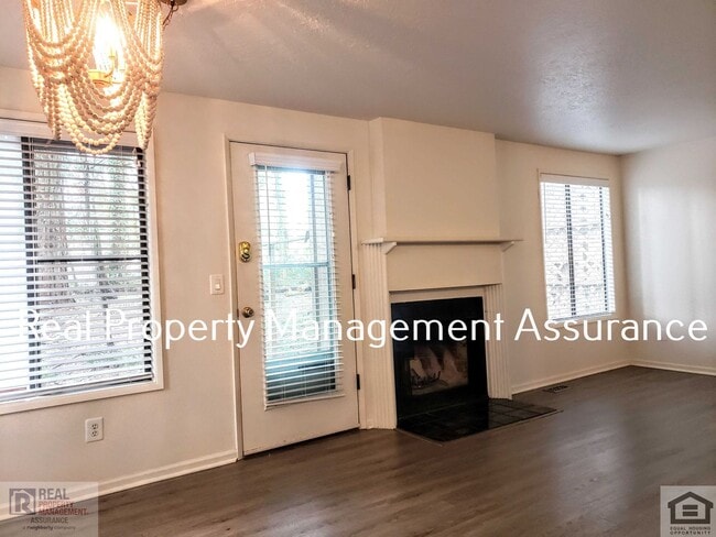 Building Photo - 7085 SW Montauk Cir