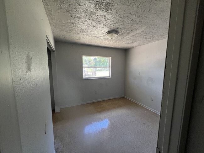 Building Photo - 409 Kilgore St