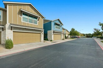 Building Photo - 516 E Slaughter Ln