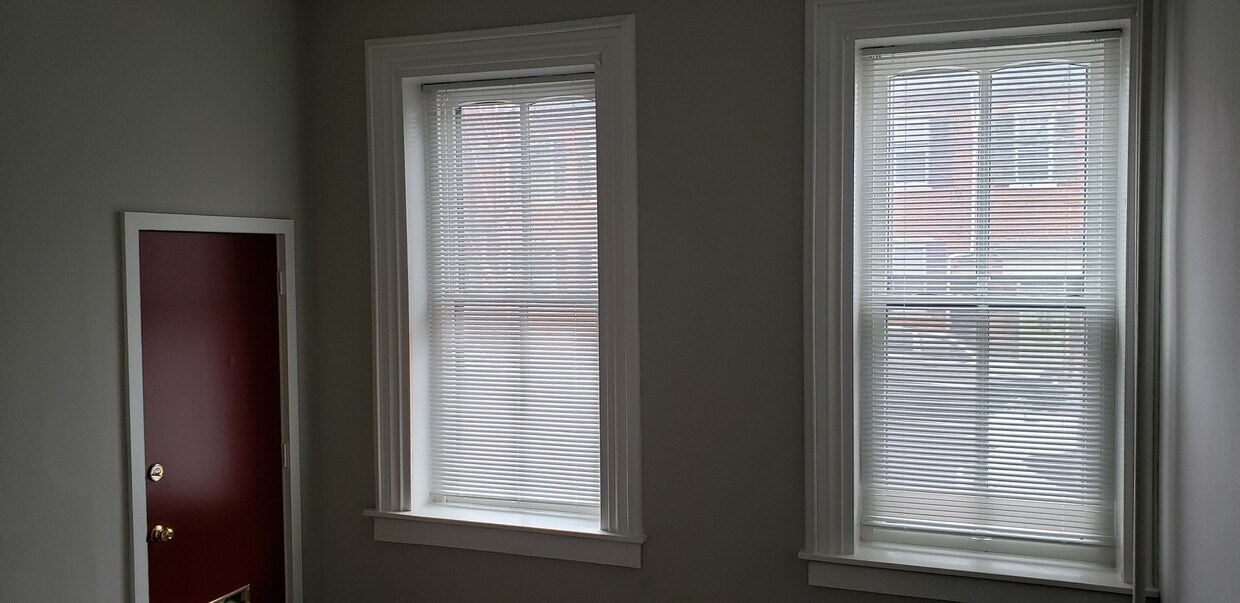 Foto principal - 21 E Walnut St