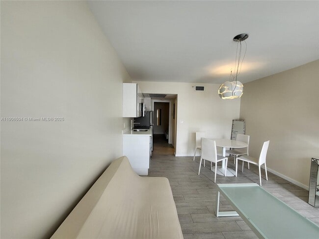 Foto del edificio - 1601 Meridian Ave