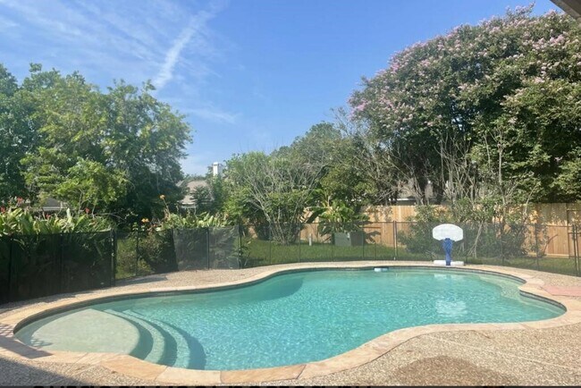 Foto del edificio - 3602 Garrettsville Dr