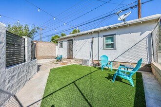 Building Photo - 2729 Pershing Dr