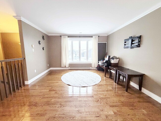 Building Photo - 3 Nerissa Place