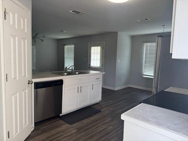 Photo - Beautiful Home for Lease in Sunshine, LA.