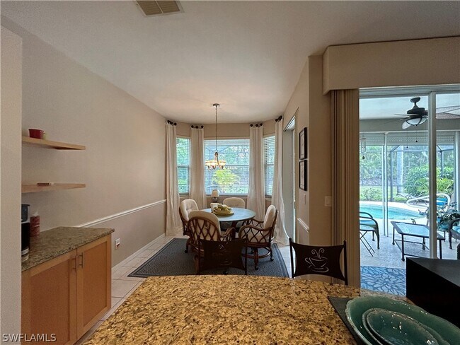 Foto del edificio - 9245 Lanthorn Way