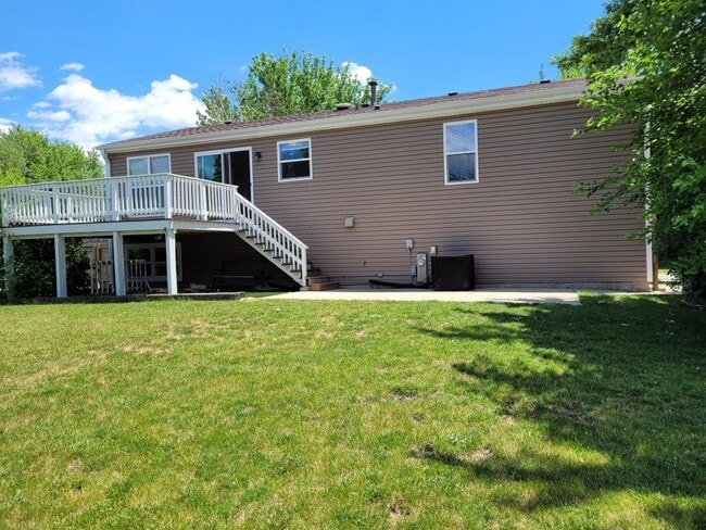 Building Photo - 436 Fordham Pl