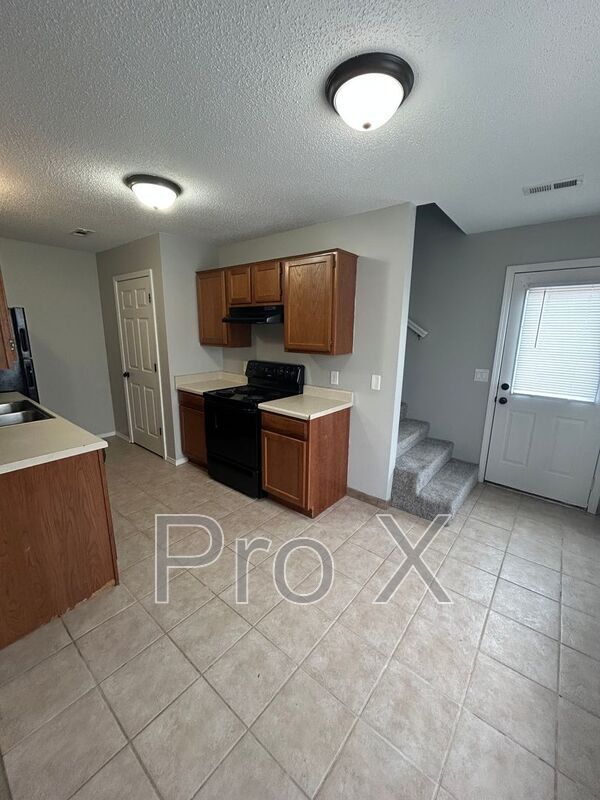 Building Photo - 3501 SW Landau Ct