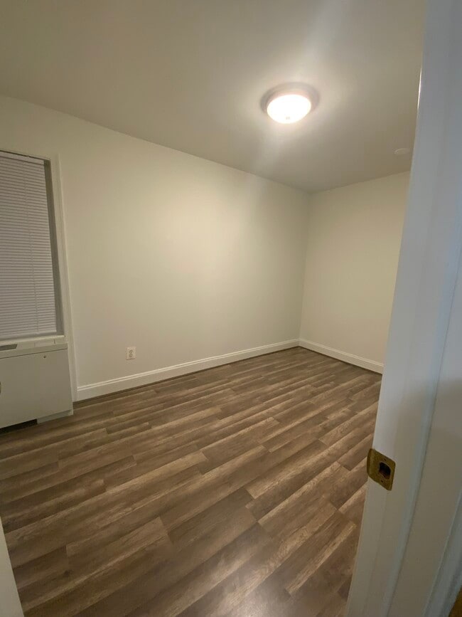 Building Photo - 5601 Parker House Ter