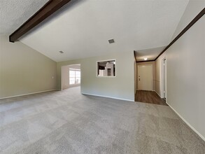 Building Photo - 23111 Calico Corners Ln