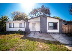 Building Photo - 6916 Shady Grove Dr