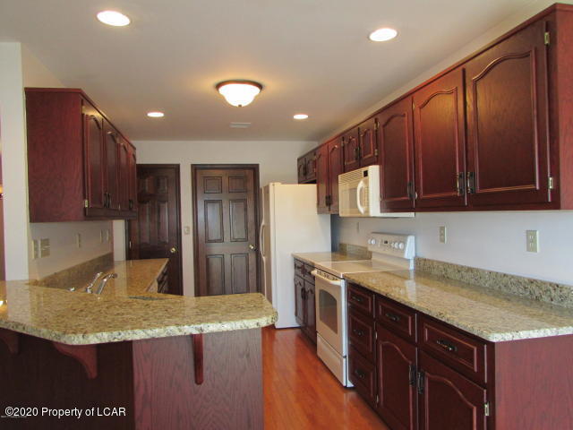 Building Photo - 261 Refuge Dr E