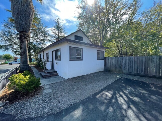 Foto del edificio - 691 5th St W